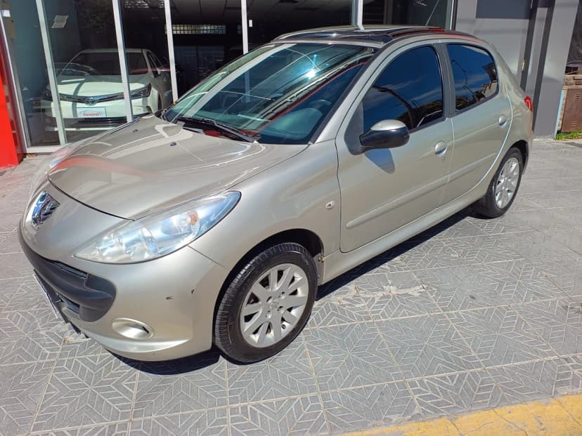 Peugeot 207 Compact 1.6 Xt