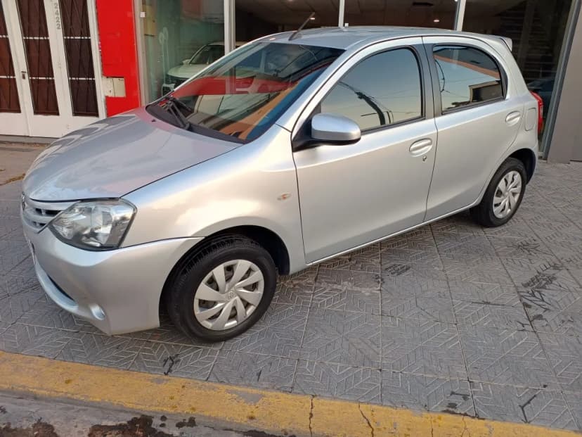 Toyota Etios 1.5 Xs