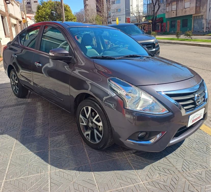 Nissan Versa 1.6 Exclusive At
