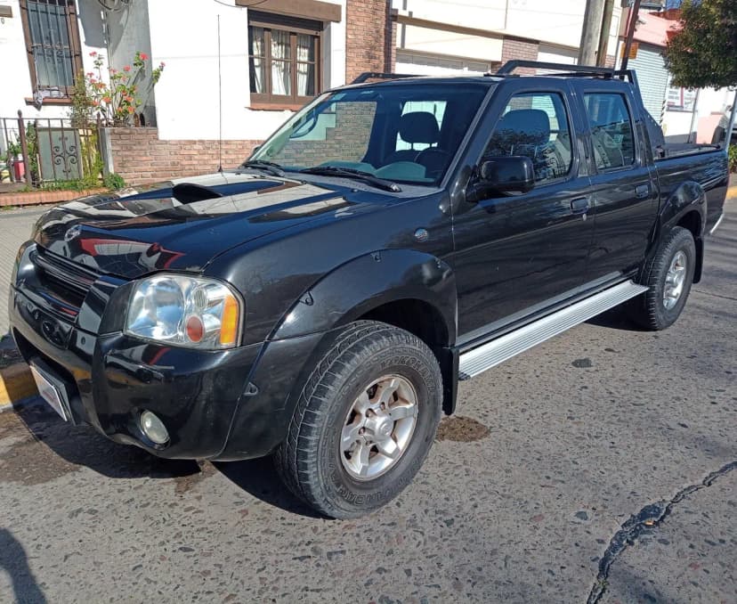 Nissan Frontier 2.8 Dte Cab Doble Se Aa 4x2